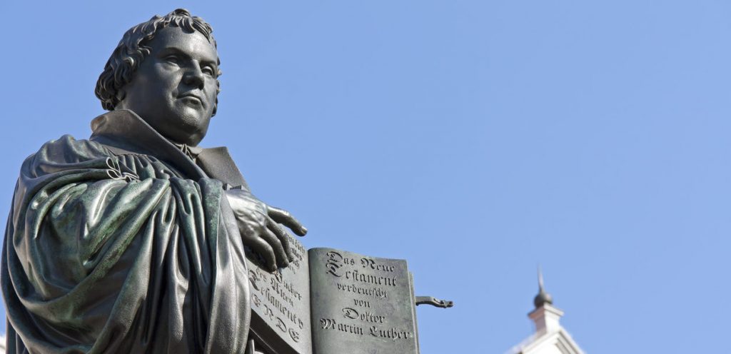 Monument av Martin Luther i Wittenberg, Tyskland. Foto: ThinkStock-185237726-typo-graphics